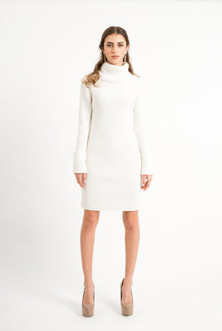 Sweater dress in white